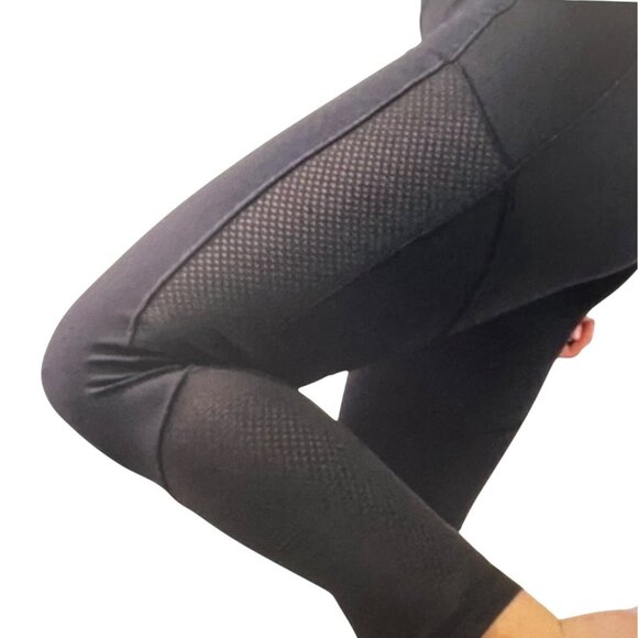 Lululemon Pants - Lululemon Womens Size 4 Black Cropped Leggings  Mesh Panels Athletic Yoga Pants